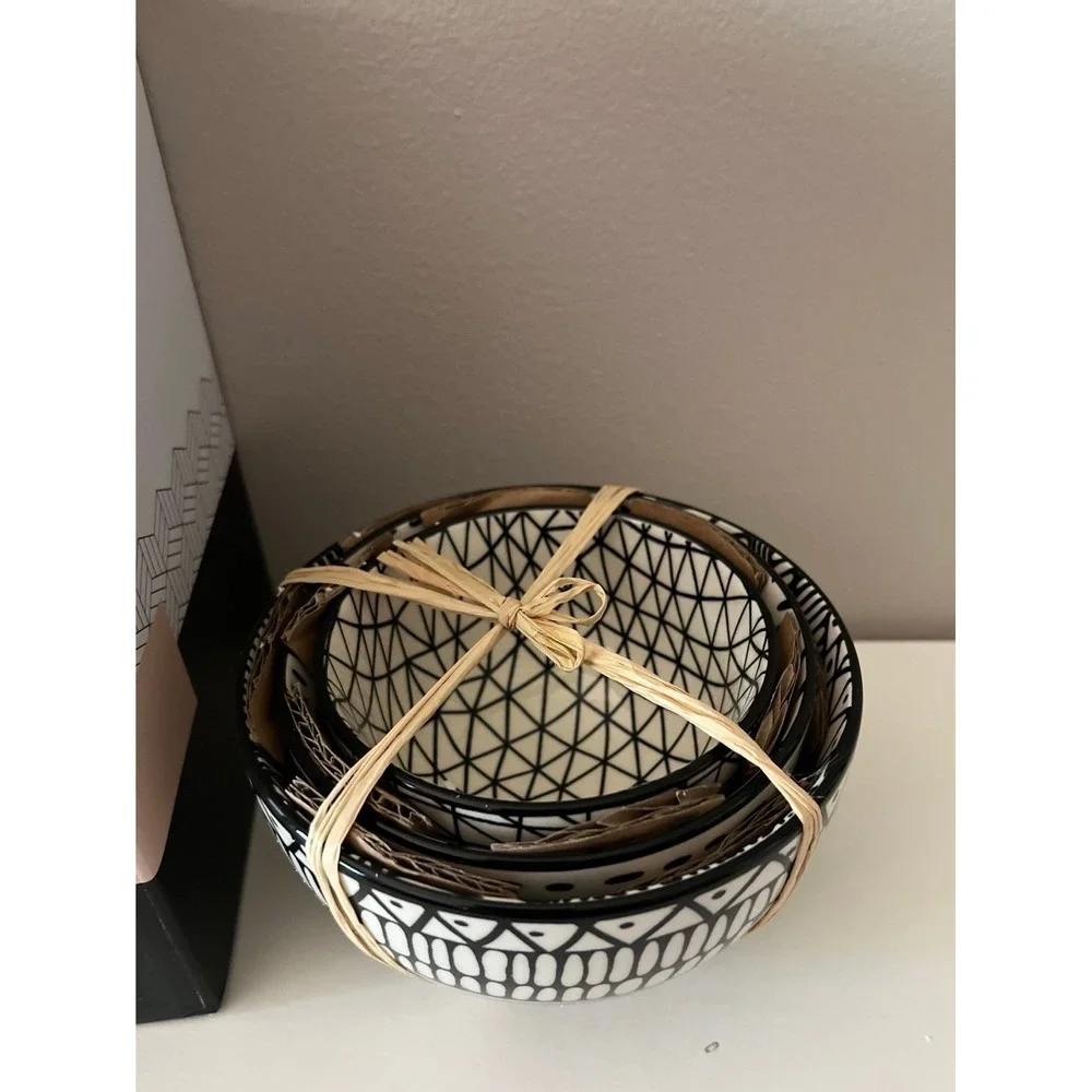 Short Stories Ceramic Nesting Bowl Set (3) Cream/Black Pattern NEW